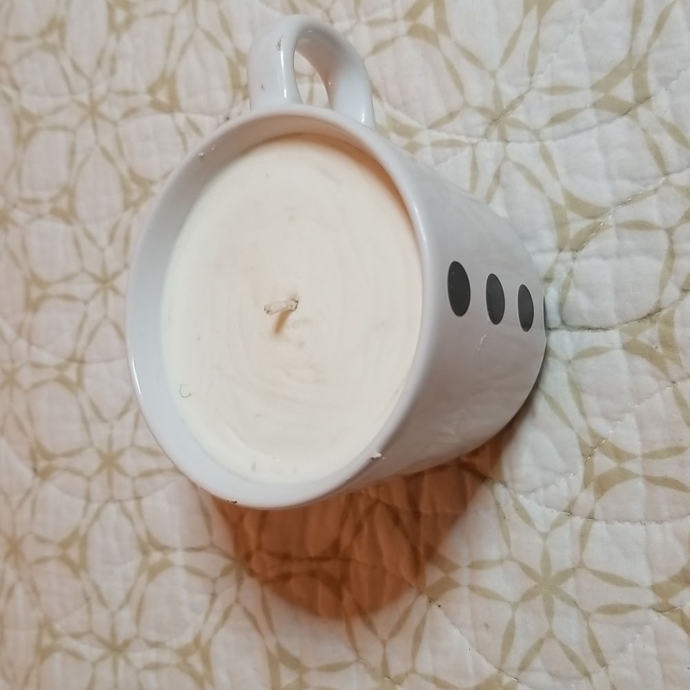 Candle - Picture 2 of 5